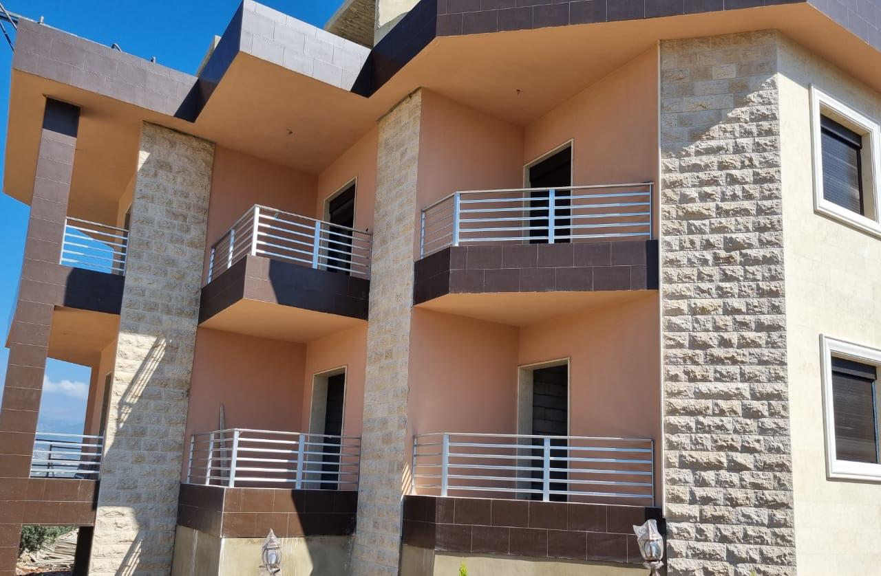 Floor Plan & Exterior